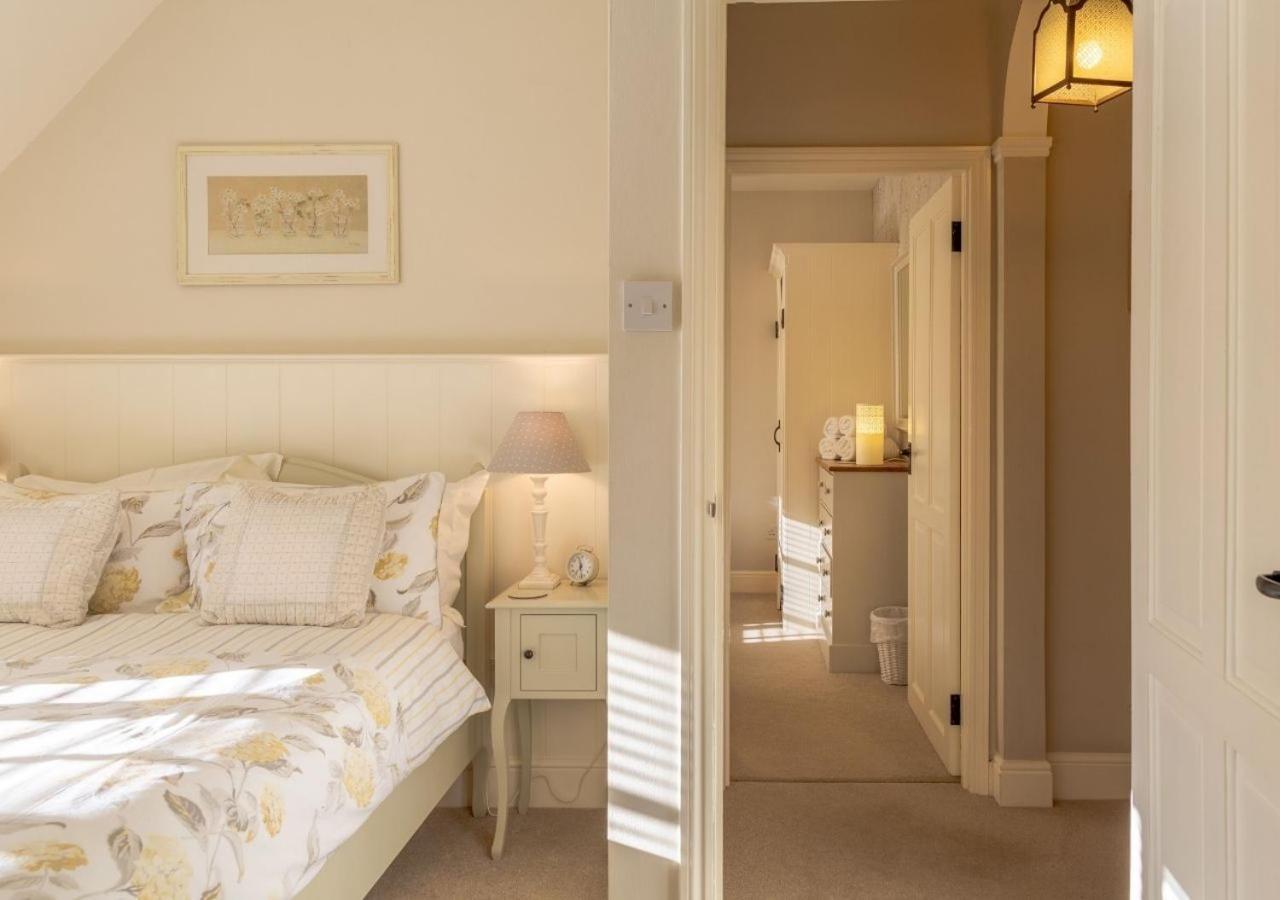 Jasmine Cottage - 2 Bedroom In Heart Of Bourton! Exterior foto
