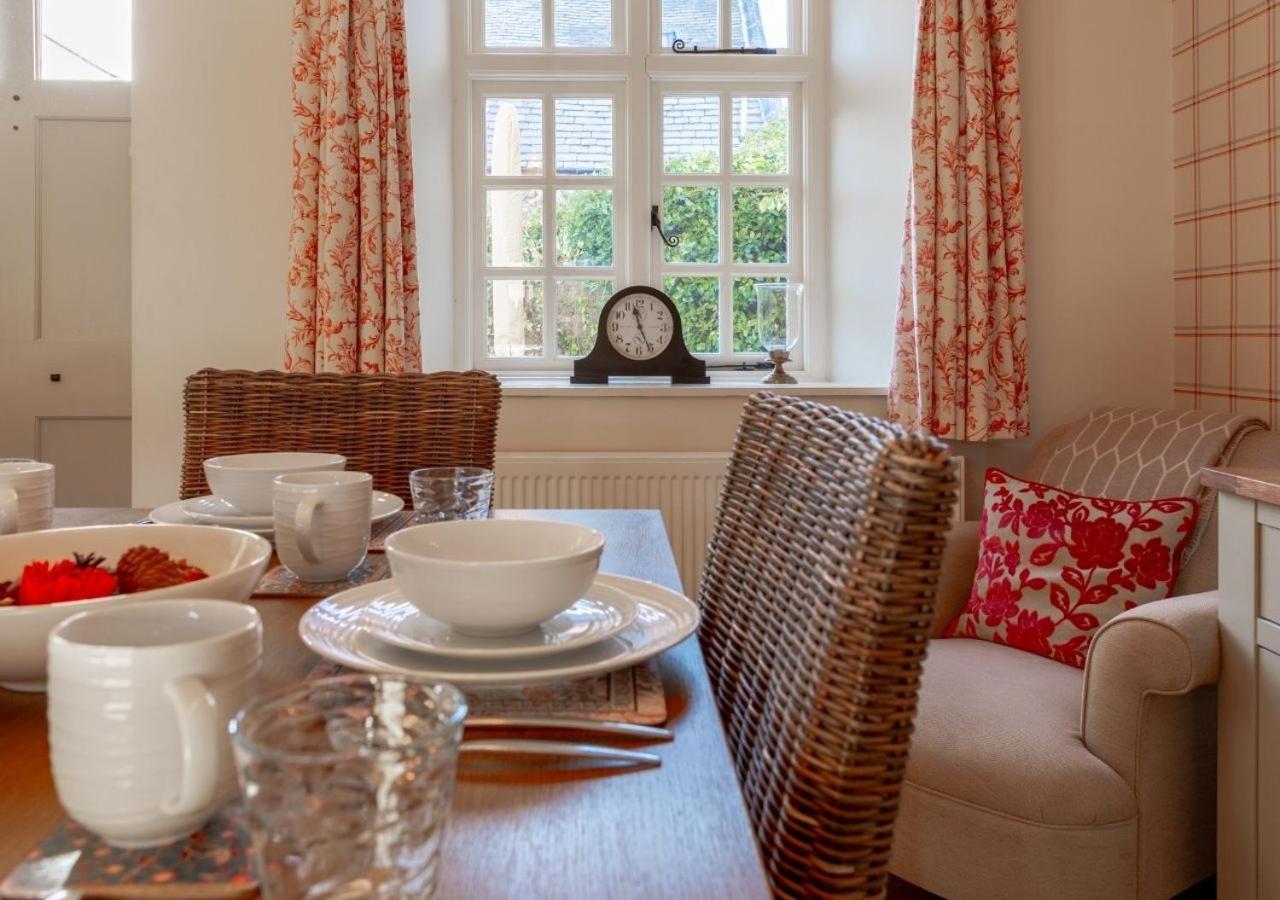 Jasmine Cottage - 2 Bedroom In Heart Of Bourton! Exterior foto