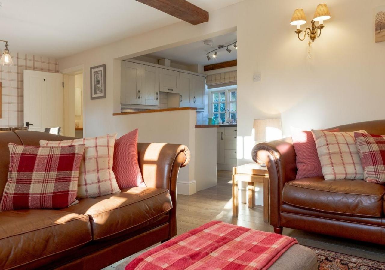 Jasmine Cottage - 2 Bedroom In Heart Of Bourton! Exterior foto