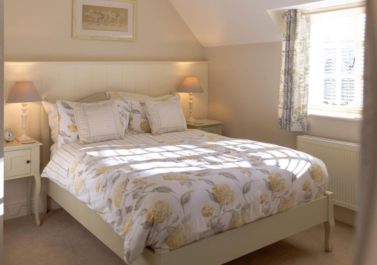 Jasmine Cottage - 2 Bedroom In Heart Of Bourton! Exterior foto